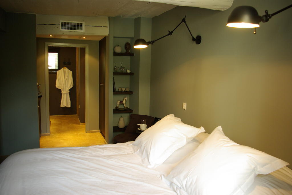 Les Chambres De L'Oustalet, Chambres D'Hotes Et Restaurant Etoile Gigondas Habitación foto